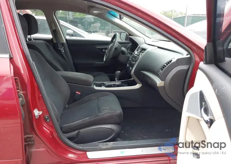 2014 Nissan Altima 2.5 S из США, поврежденный, VIN 1N4AL3AP3EN213193